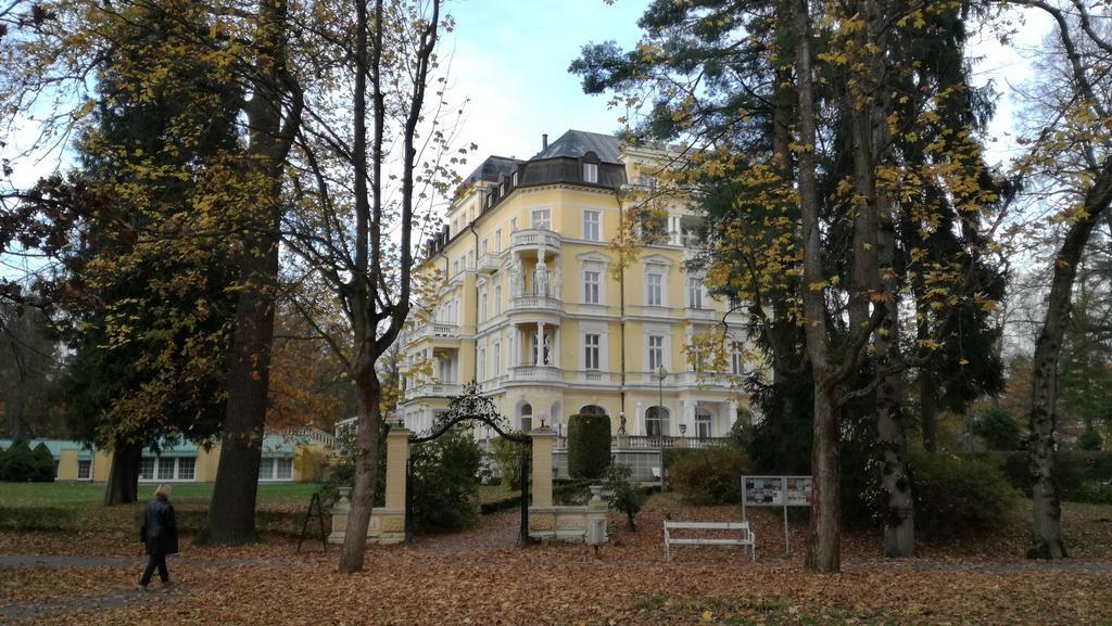 Apartment Pension Stark Франтішкови-Лазнє Екстер'єр фото
